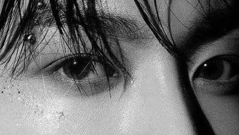 Eyes Looking At Each Other, Bts Eyes, Eyes Wallpaper, Jungkook Pics, Jungkook Aesthetic, Kim Taehyung Wallpaper, Black And White Aesthetic, Jungkook Cute, Foto Jungkook