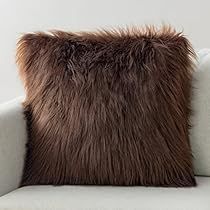 Fluffy Throw Pillows, Fuzzy Pillows, Fur Pattern, Car Chair, Throw Pillows Bedroom, Faux Fur Pillow, Fur Pillow, Luxury Cushions, Faux Fur Throw Pillow