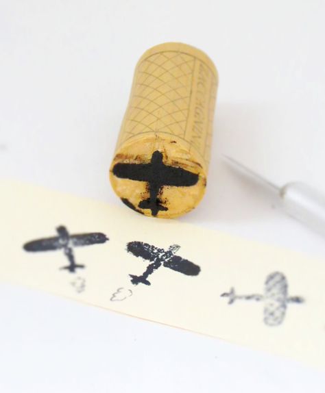 Stamp Carving, Cork Crafts, Diy Stamp, Craft Projects For Kids, Ink Stamps, Love Craft, Stamp Crafts, Wine Cork, Diy Supplies