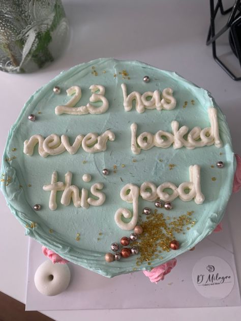 Funny Things Written On Cake, Birthday Cake Messages Ideas, Funny Cake Ideas For Men, Birthday Cake Phrases, Birthday Cake Writing Ideas Funny, Birthday Cake Funny Quotes, Best Friend Birthday Cake, Birthday Cake Messages, 29th Birthday Cakes