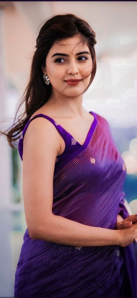 Amrita Iyer, Amrita Aiyer, Amritha Aiyer, Bhavana Actress, Face Images, Beautiful Lady, Actress Pics, Bollywood Girls, Curvy Girl Fashion