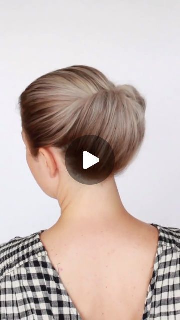 Chignon Simple, Short Hair Updo Tutorial, Easy Bun Hairstyles For Long Hair, Easy Updos For Medium Hair, Updo Tutorial, Hairstyles Hoco, Easy Bun Hairstyles, Beautiful Braided Hair, Easy Hair Updos