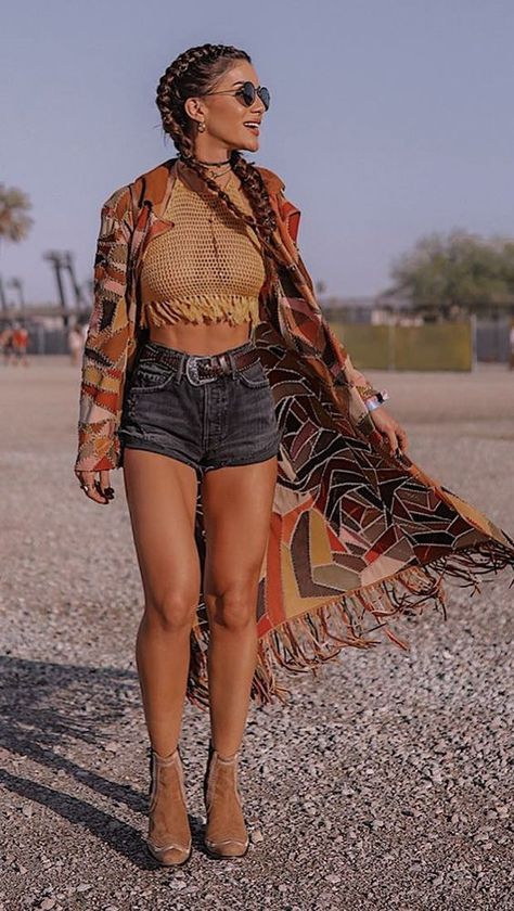 Mode Coachella, Look Da Festival, Look Hippie Chic, Boho Festival Outfit, Look Boho Chic, Festival Chic, Ethno Style, Look Festival, Summer Festival Outfit