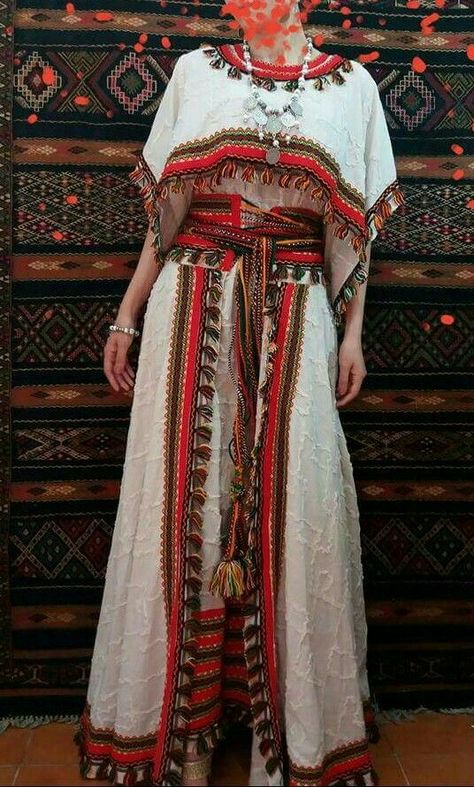 Mayan Fashion Ancient, Aztec Dress Traditional, Berber Fashion, Inca Clothing, Mexican Clothes, Algerian Clothing, Mode Boho, Lion Of Judah, Traditional Fashion