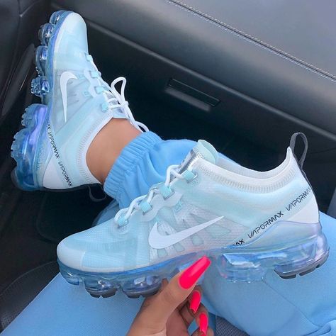 Nike air vapour max 2019 Dr Shoes, Jordan Shoes Girls, Kicks Shoes, All Nike Shoes, Nike Air Shoes, Cute Nike Shoes, Cute Sneakers, Fresh Shoes, Hype Shoes