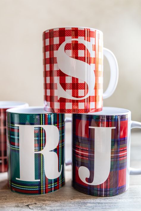 Learn how to make your first mug with the Cricut Mug Press! These infusible ink mugs make great DIY gifts for the holidays, Mother's Day, Father's Day or birthdays. Get a step-by-step tutorial showing you how to design, cut and press your first project. #cricut #mugpress #firstdayofhome Cricut Mug Press Ideas Christmas, Mug Press Cricut, Cricut Mug Press Ideas Infusible Ink, Mug Press Ideas, Cricut Mug Press Ideas, Cricut Mug Ideas, Infusible Ink Mugs, Mug Press Designs, Diy Christmas Mugs