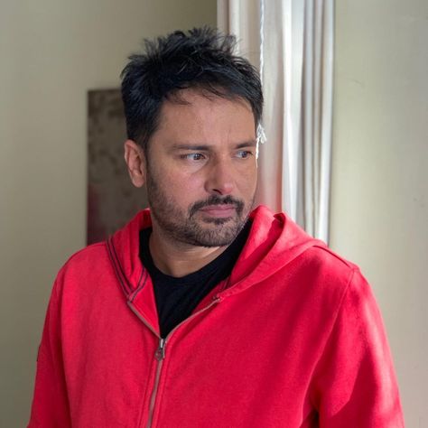 Amrinder Gill, Sunidhi Chauhan, New Wallpapers, Romantic Couple Images, Punjabi Couple, Movies List, Singing Career, Diljit Dosanjh, Bollywood Photos