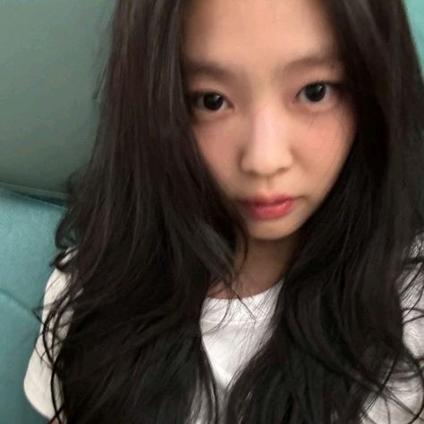 Jennie Icons Cute, Jennie Kim Pfp, Pfp Jennie, Jennie Kim Icons, Jennie Selca, Jennie Pfp, Bff Pfp Matching Aesthetic, Icons Jennie, Jennie Instagram