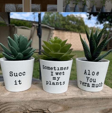 Plant Puns, Plant Pot Design, Diy Home Projects, Plant Pot Diy, Painted Pots Diy, Painted Flower Pots, Clay Pot Crafts, Cadeau Diy, Pot Designs