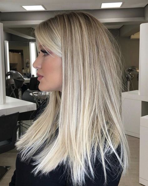 Balayage Hair Light, Blonde Hair Inspiration Long, Hair Light Blonde, Gorgeous Blonde Hair, Blonde Hair Transformations, Blonde Hairstyle, Hair Inspiration Long, Light Blonde Hair, Blonde Hair Inspiration