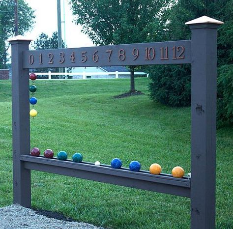 Simple {Build-Your-Own} Bocce Scoreboard for backyard fun! Bocce Scoreboard, Clover Yard, Bocce Court Backyard, Backyard Bocce, Diy Backyard Movie, Court Pictures, Bocce Ball Court, Bocce Court, Bocce Ball