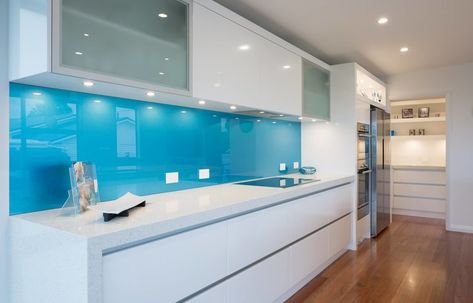 Sky Blue Kitchen, Blue Kitchen Paint, Blue Kitchen Ideas, Glass Splashback Kitchen, Sky Blue Paint, Glass Splashbacks Kitchen, Kitchen Splashback, Glass Splashback, White Modern Kitchen