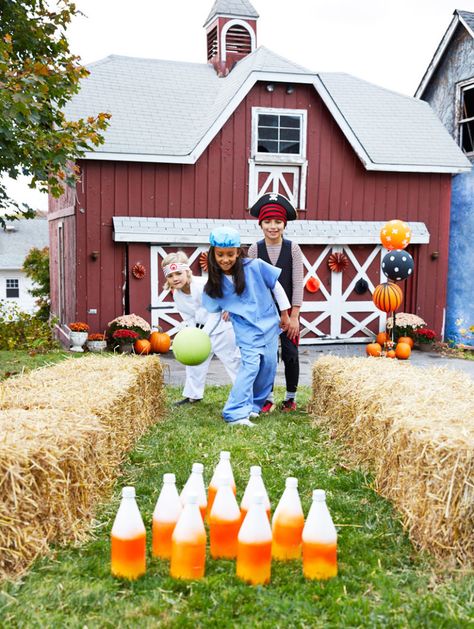 Fall Bowling Game, Candy Corn Bowling, Pumpkin Bowling Game Fall Festivals, Western Picnic, Halloween Bowling, Backyard Halloween Party, Fall Festival Party, Corn Festival, Outdoor Halloween Parties