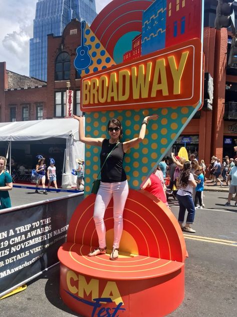 I Went To Every Bar On The Broadway In Nashville And Here Are The Best Ones Broadway In Nashville, Nashville Outfits Summer, Nashville Broadway, Nashville Tennessee Vacation, Nashville Bars, Tennessee Outfits, Country Concert Outfits, Nashville Vacation, Cma Fest