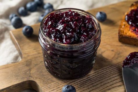 Learn how to make delicious huckleberry jam with this simple recipe. Bursting with natural sweetness, it's perfect for breakfast spreads, desserts, and more. Homemade Blueberry Jam, Huckleberry Jam, Blueberry Jam Recipe, Brown Eyed Baker, Buttermilk Bread, Saskatoon Berry, Sweet Easy, Healthy Blueberry, Berry Jam