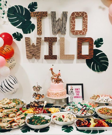 KELLY HUGHES on Instagram: “WELCOME TO THE JUNGLE 🐾🐅🦓🐆🐘🦒 I had so much fun DIYing (months before baby Decker made his appearance) every detail for Cambria’s TWO WILD…” Two Wild Party, Two Wild Birthday, Jungle Theme Birthday Party, 2nd Birthday Party For Girl, Jungle Thema, Wild Birthday Party, 2nd Bday Ideas, Jungle Theme Birthday, Safari Theme Birthday