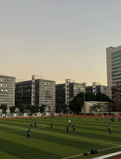 Aesthetic High School Building, Korean Schools Outside, School In Korea Aesthetic, Aesthetic School Campus, School Vibes Aesthetic Korean, Korean School Gym, Korean Independent School Of Seoul, City School Aesthetic, Korean School Hallway