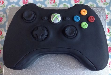 Xbox Controller Cake Controller Cake Ideas, Xbox Themed Birthday Cake, Xbox Controller Cake, Xbox Controller Cookies, Game Controller Cake, X Box Controller Cake, Tom Cake, Pac Man Cake, Controller Cake