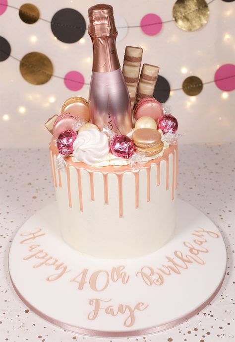 Gold 40th Birthday Cake, Rose Gold 40th Birthday, Prosecco Cake, 40th Birthday Cake For Women, Birthday Cake For Women Simple, 21st Birthday Cupcakes, Birthday Cake Roses, Prosecco Bottle, 40th Birthday Cake