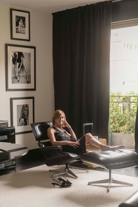 Carine Roitfeld Paris Apartment: Fashion Editor’s Bachelorette Pad - Vogue Australia Cattelan Italia Table, Carine Roitfeld Style, Paris Flat, Bachelorette Pad, French Magazine, Carine Roitfeld, Paris Apartments, Vogue Australia, Interior Garden