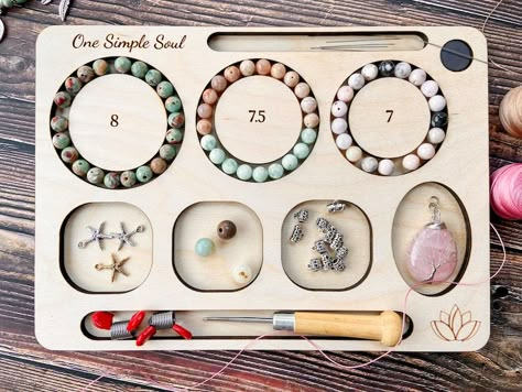 Beading Board, Whale Jewelry, Bracelet Beading, Bead Matted, Diy Beading, Bead Board, Wooden Bracelet, Tray Organization, Handmade Sellers