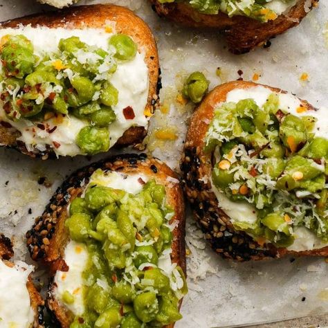 Smashed Pea and Stracciatella Crostini | Lindsey Eats Summer Sandwiches, Pea Pesto, Radicchio Salad, Delicious Appetizers, Ciabatta Bread, Beautiful Food Photography, Best Bread Recipe, Weeknight Dinner Recipe, Work Lunch