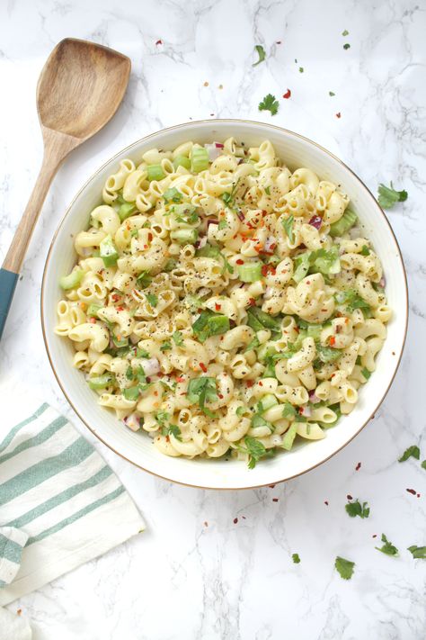 Vegan Macaroni Salad - This Savory Vegan Vegan Macaroni Salad, Mac Salad Recipe, Healthy Board, Vegan Bbq Recipes, Alpha Gal, Spring Salad Recipes, Bbq Side Dishes, Mac Salad, Bbq Menu