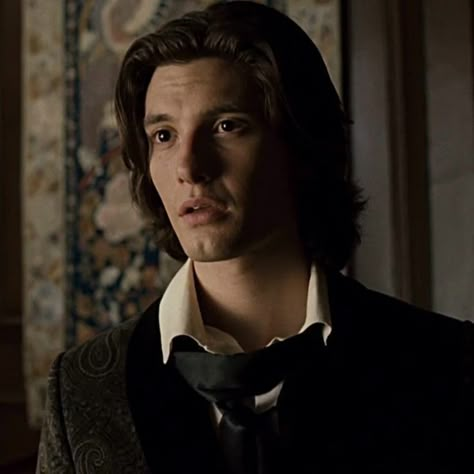 Ben Barnes Dorian Gray, Sirius Black Icon, Andrew Garfield Remus Lupin, Mistakes In Life, Young Sirius Black, Horror Sounds, Ben Barnes Sirius, Marauders Dr, Remus And Sirius