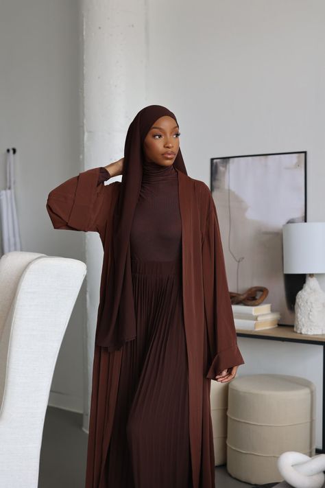 A.SumayahShop LLC Hijab Model, Modest Outfits Muslim Casual, Hijab Fashion Inspiration Abayas, Luxury Modest Long Abaya, Abaya On Black Women, Pretty Black Abayas, Modest Muslim Fashion, Black Long Modest Abaya, Fitted Modest Maxi-length Abaya