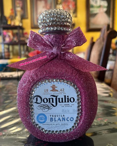 Pink theme decorated rhinestone bottles #pinkbottle #decoratedpatronbottle #decorateddonjulio #decoratedhennessybottle#donjulio #hennessy #patron #fyp Hennessy Bottle, Patron Bottle, Rhinestone Projects, Pink Bottle, Pink Theme, Pink Themes, Liquor Bottles, Bottles Decoration, Liquor