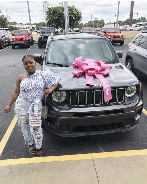 Jeep Renegade Aesthetic, Renegade Aesthetic, Girly Car, Car Black, Puff Girl, Rap Artists, Grown Women, Jeep Renegade, Car Gifts