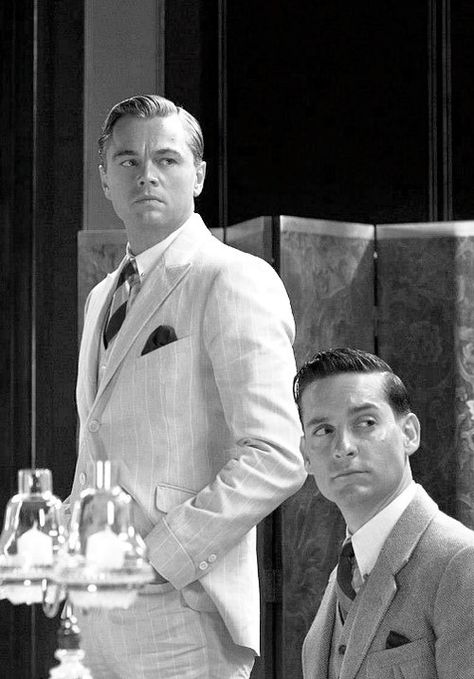 Leonardo DiCaprio and Tobey Maguire | The Great Gatsby 1920s Men Outfit, Gatsby Aesthetic, The Great Gatsby Movie, Gatsby Movie, The Great Gatsby 2013, Men In Suits, Carlos Castaneda, Jay Gatsby, Tobey Maguire