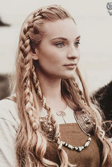 Traditional Celtic Hairstyles, Maiden Braid, Braids Blonde, Celtic Braid, Celtic Hair, Authentic Woman, Viking Braids, Viking Women, Viking Hair