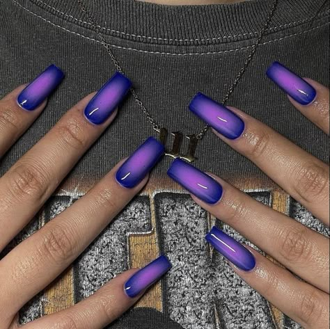 Purple Leopard Nails, Ora Nails, Edgy Nail Art, Purple And Pink Nails, Dark Purple Nails, Aura Nails, Purple Acrylic Nails, Aesthetic Lockscreens, Airbrush Nails