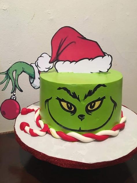 Grinch Cakes, Homemaking Hacks, Coke Float, Grinch Cake, Christmas Truffles, Grinch Christmas Party, Cherry Coke, Baby Grinch, Grinch Party