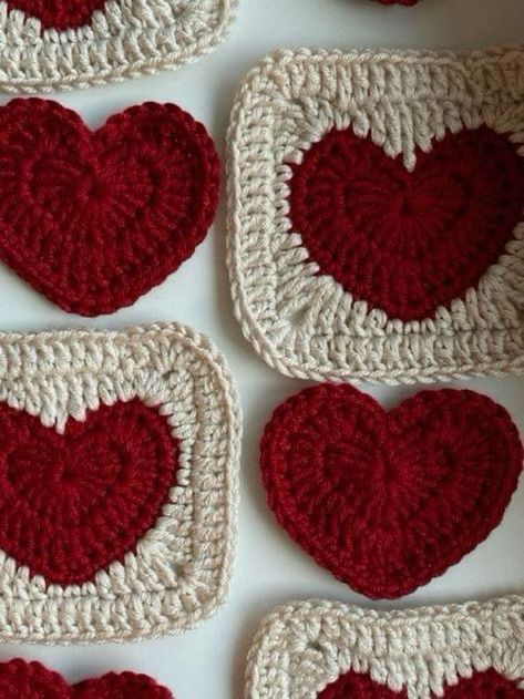 Aesthetic Granny Square Pattern, Crochet Granny Square Ideas, Aesthetic Granny Square, Heart Granny Square, Crochet Instagram, Crochet Sweater Design, Granny Square Crochet Patterns Free, Crochet Fairy, Heart Square