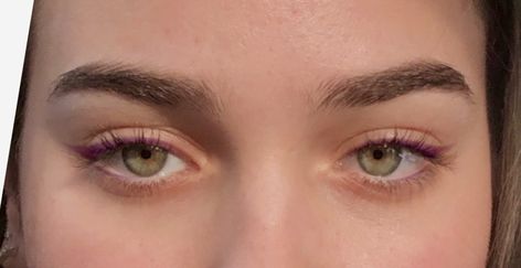 Purple Eyeliner Looks For Green Eyes, Green Eyes Purple Eyeliner, Green Eyes Purple Makeup, Purple Eyeliner Green Eyes, Purple Eyeliner Aesthetic, Everyday Purple Eye Makeup, Lavender Eyeliner, Plum Eyeliner, Soft Autumn Makeup