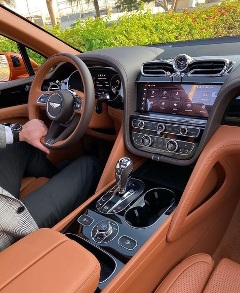 Bentley Bentayga 2021, Bentley Interior, Billionaires Row, Car Tv, Bentley Bentayga, British Car, Top Luxury Cars, Luxury Car Interior, High End Cars