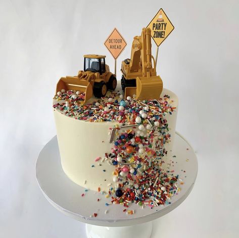 // p a r t y z o n e Heavy Equipment 2nd Birthday, 3 Yr Birthday Cake, 2nd Birthday Trucks Theme, Dumptruck Birthday Cake, Meri Meri Construction Party, Birthday Cake Toddler Boy, Tractor First Birthday Cake, Monster Truck Theme Cake, Construction Theme Birthday Party Cake