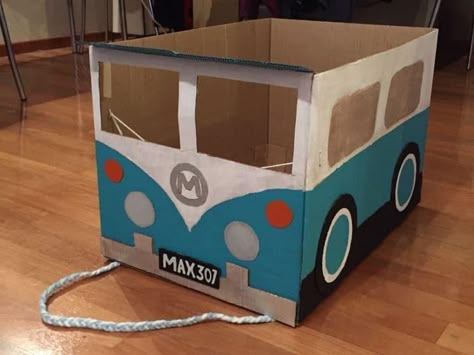 Auto Party, Cardboard Box Car, Cardboard Crafts Kids, Carton Diy, Cardboard Car, Volkswagen Van, Cardboard Box Crafts, Cardboard Cutout, Diy Valentines Crafts