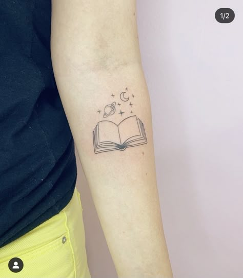 Small Book Tattoos For Women, Books Tattoo Design, Small Tattoos Minimalist, Small Book Tattoo, Swag Tattoo, Book Inspired Tattoos, Reading Tattoo, Tattoos Abstract, Tattoos Japanese