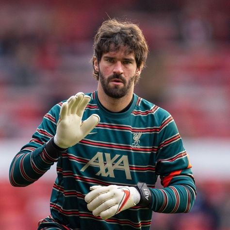 Liverpool Goalkeeper, Fc Liverpool, Goalkeeper Gloves, Liverpool Football Club, Liverpool Football, Liverpool Fc, Football Club, Football Players, Liverpool