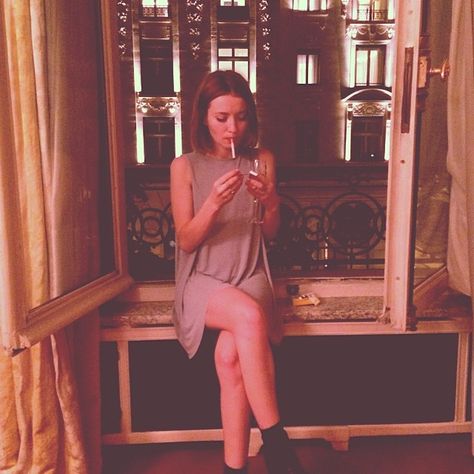 Emily Browning Rachel Summers, Emily Browning, Night Magic, Emily B, Instagram Paris, Future Outfit, Film Inspiration, Famous Women, Romper With Skirt