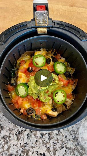 Broccoli Nachos, Broccoli Keto, Light Eating, Fajita Chicken, Chicken Fajitas, High Protein Recipes, Fajitas, Easy Cooking, Shredded Cheese