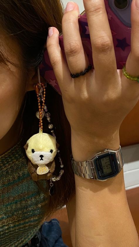 #y2k #y2kaesthetic #phonestraps #phonecase #aesthetic #instagram #instagramstoryideas #watch #casiowatch #photodump #keychains #stuffy #plushie #otter Casio Watch Aesthetic, Satori Gojo, Y2k Watch, Phonecase Aesthetic, Watch Y2k, Watch Aesthetic, Keychain Plush, Wrist Accessories, Cute Watches