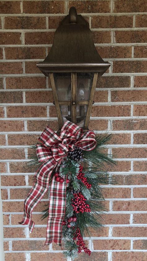 Diy Christmas Lantern, 2023 Decorations, Porch Lantern, Lantern Christmas Decor, Williamsburg Christmas, Christmas Porch Decor Ideas, Xmas 2022, Christmas Tree Lots, Lantern Swag