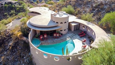 سلالم حلزونية, Clubhouse Design, Lloyd Wright Architecture, Frank Lloyd Wright Architecture, Sun House, Frank Lloyd Wright Design, Frank Lloyd Wright Homes, Phoenix Homes, Unusual Homes