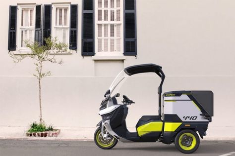 rapide 3 electric cargo scooter fast charges to 80% in just 15 minutes Cargo Scooter, Electric Scooter Design, Piaggio Ape, Electric Cargo Bike, Electric Bike Kits, Electric Trike, Scooter Design, Concept Car Design, Cargo Bike