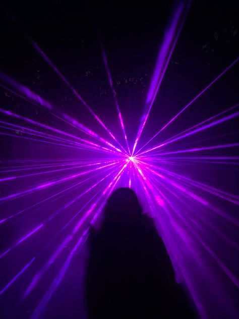 lights raves background Rave Aethstetic, Strobe Lights Aesthetic, Rave Asthetic Picture, Rave Astethic, Rave Backgrounds, Rave Lights, Rave Photography, Rave Light, Horse Photoshoot