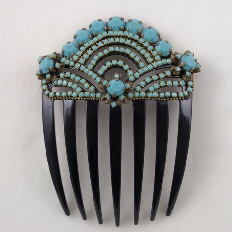 Hair comb in faux tortoiseshell effect with faux turquoise Beautiful Headpieces, Antique Hair Combs, Coin Purse Pattern, Decorative Hair Combs, Hair Accessories Vintage, Vintage Hair Clips, Beautiful Tiaras, Vintage Hair Combs, Handmade Costumes